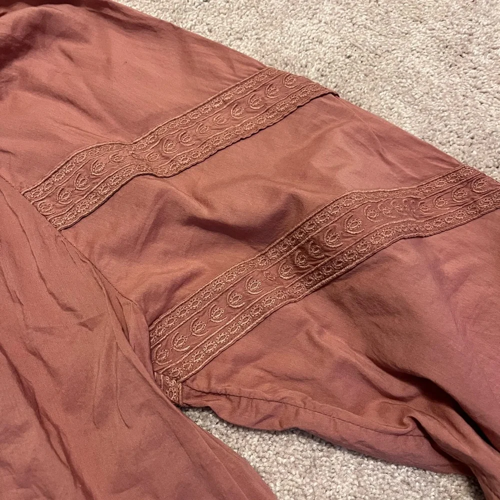 ⭐️5/$25⭐️ Loft Mauve Balloon Sleeve Blouse Top